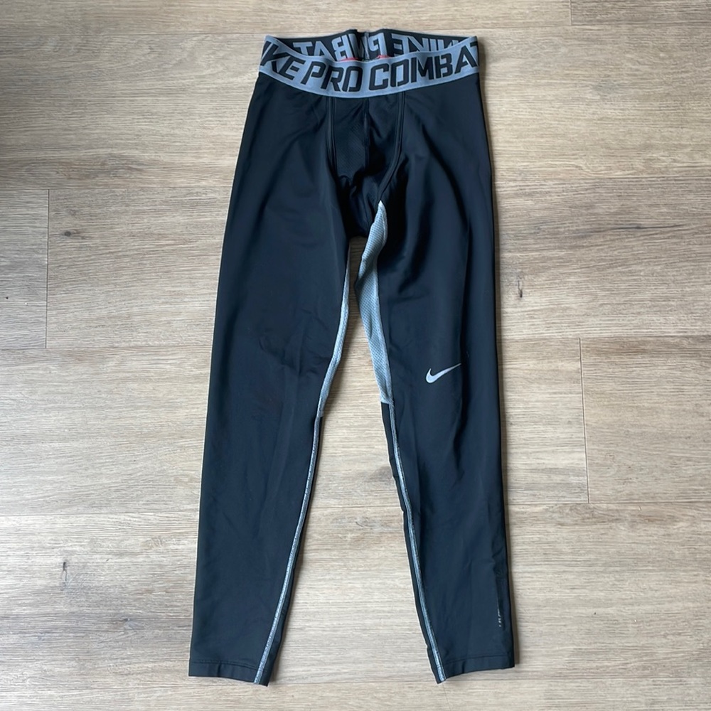 Nike Mens Leggings. Nike Pro Combat.